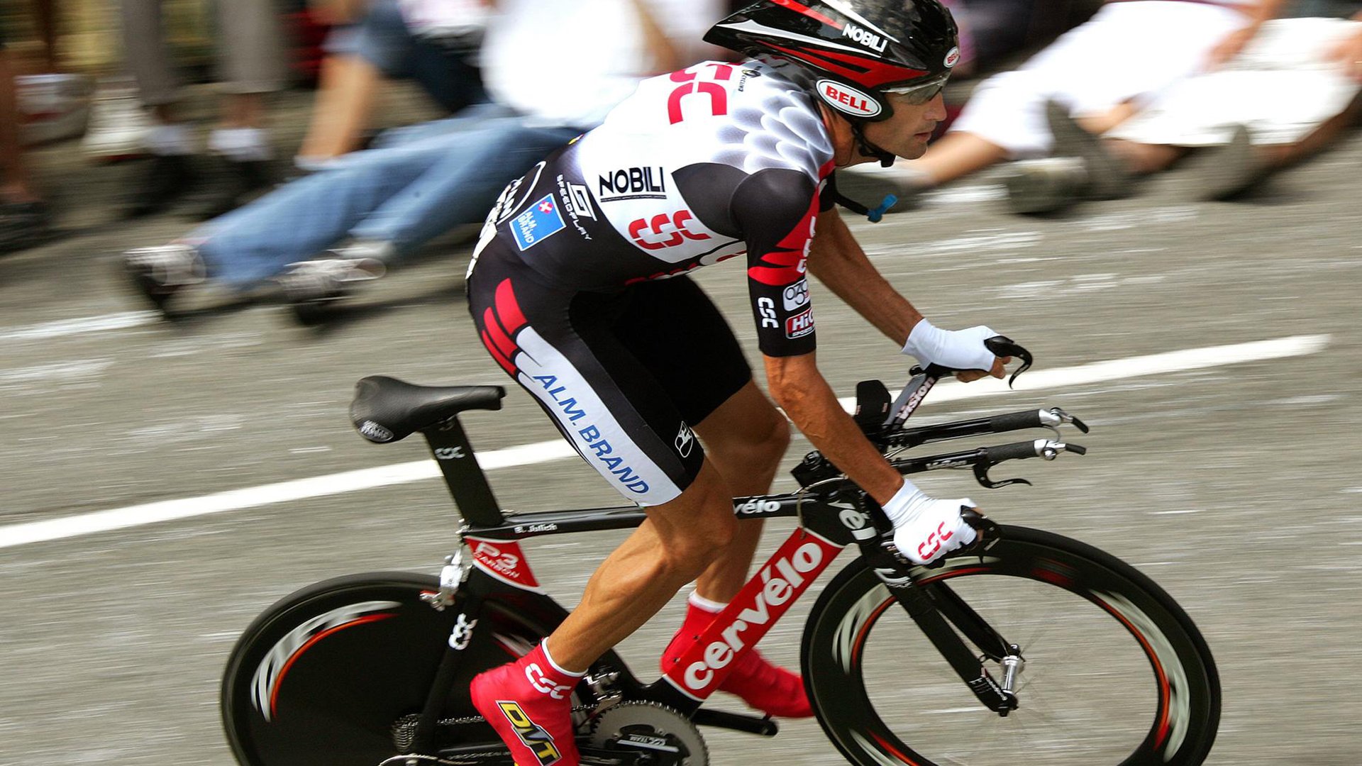 开云体育中国-辽宁队连续得分压制雷霆，F1赛道上的团队进站哲学